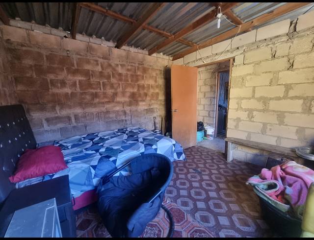 4 BEDROOM FREESTANDING FOR SALE IN KWANONQABA